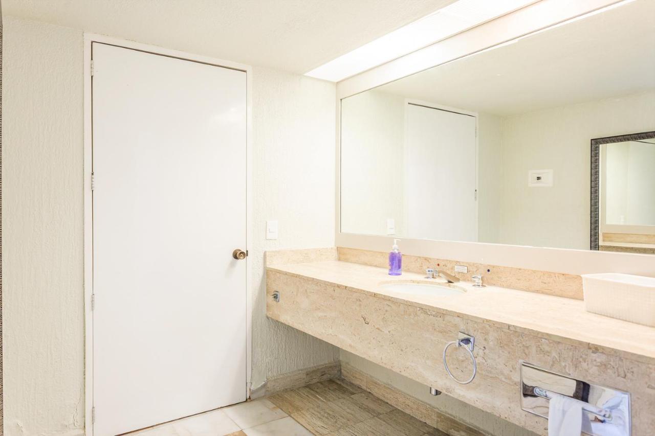 Condos In Prime Cancun Location Plus 3 Pools Экстерьер фото
